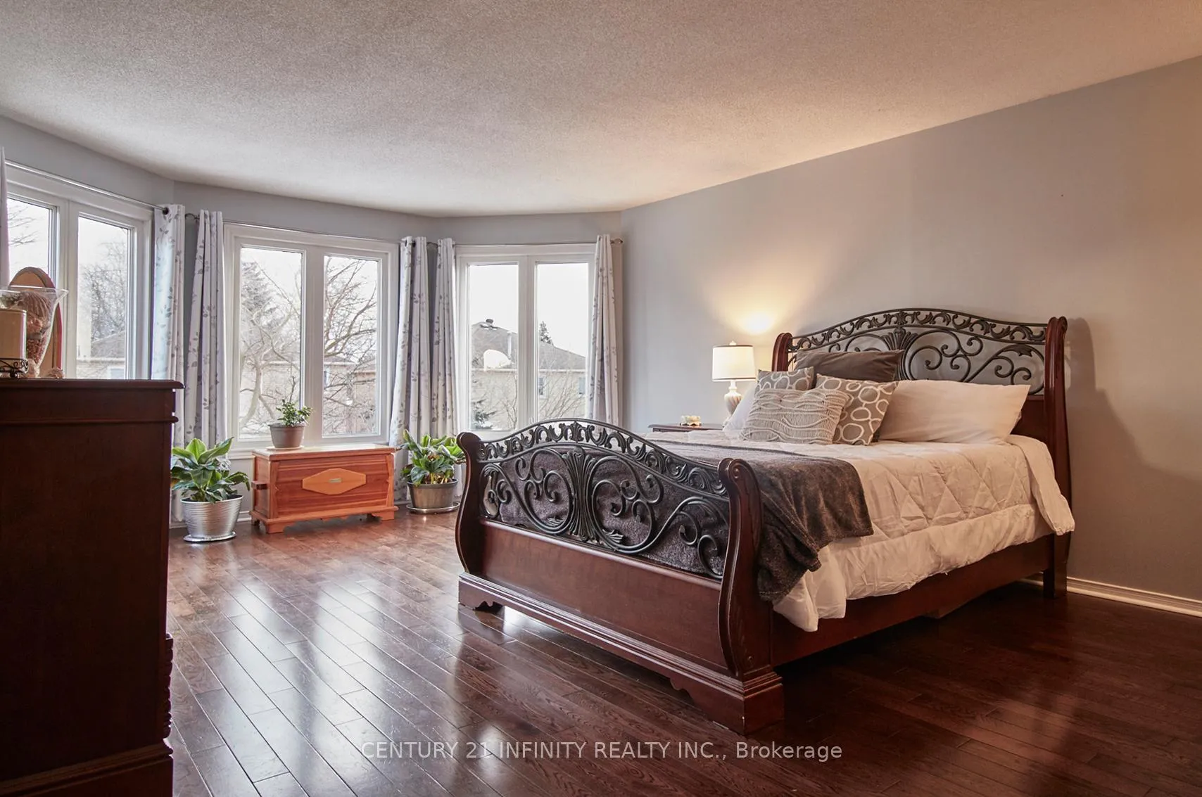 Photo 18 of 15 Lofthouse Drive, Whitby, Rolling Acres — HOMEH