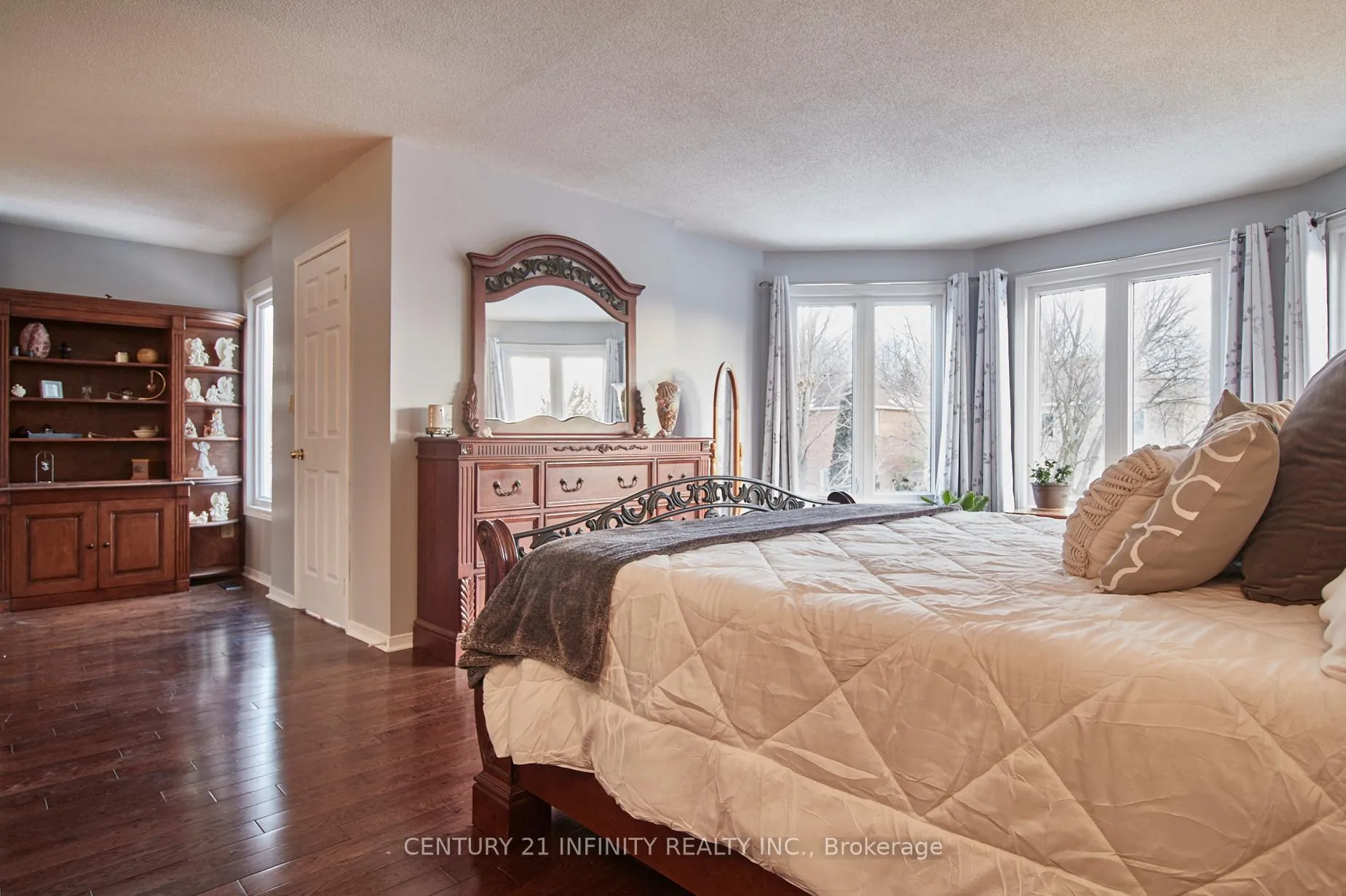 Photo 19 of 15 Lofthouse Drive, Whitby, Rolling Acres — HOMEH