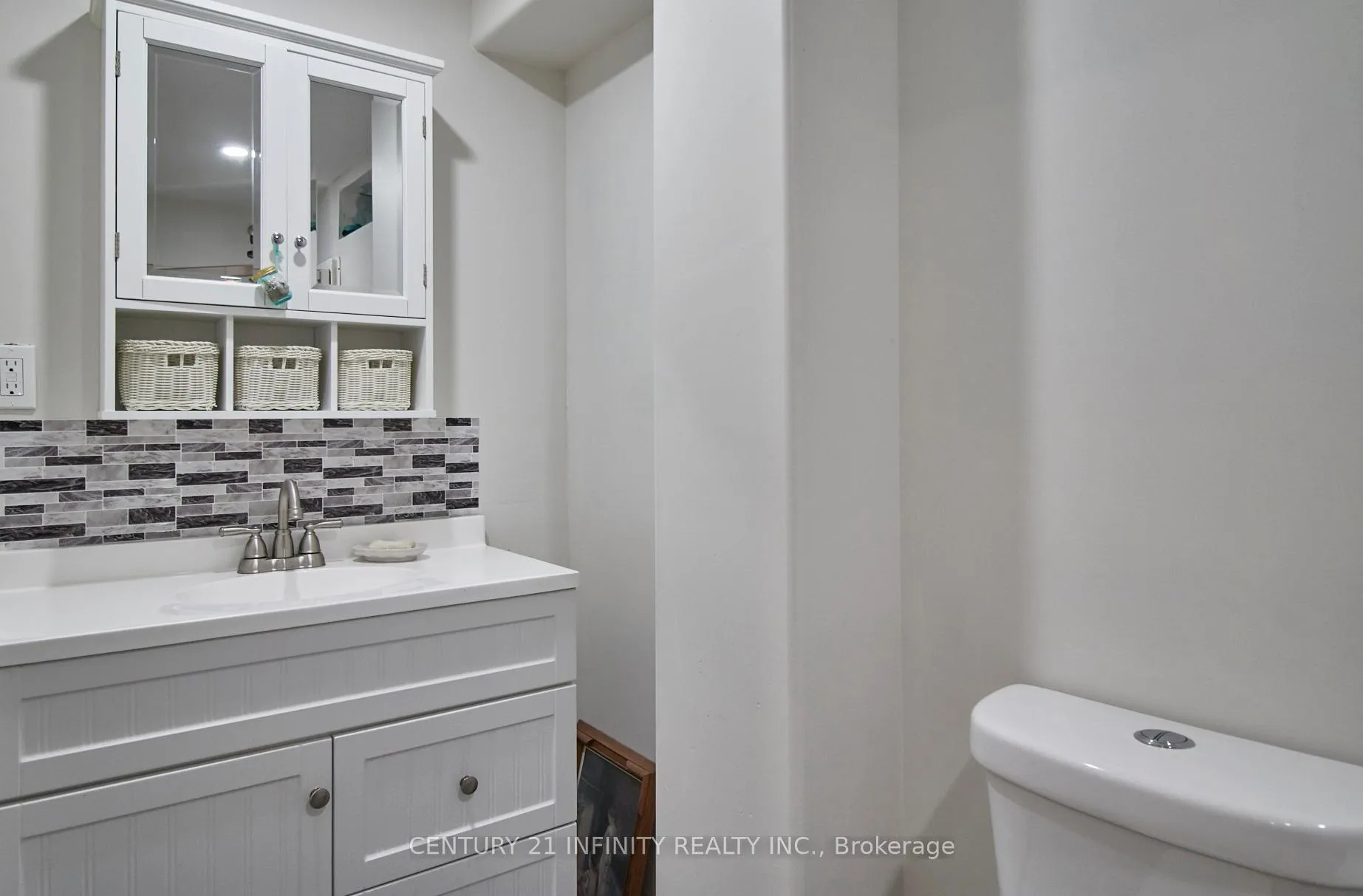 Photo 27 of 15 Lofthouse Drive, Whitby, Rolling Acres — HOMEH