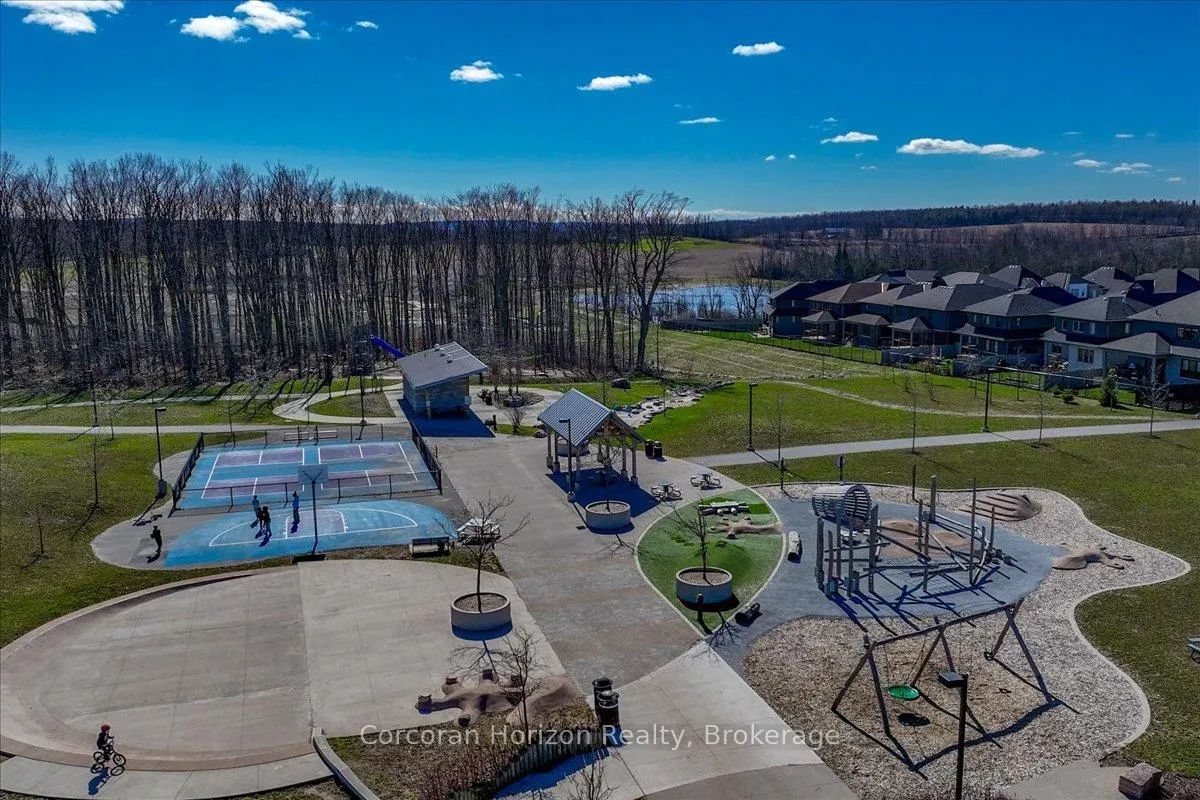 Photo 6 of 2985 Monarch Drive, Orillia — HOMEH