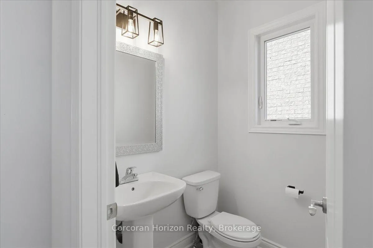 Photo 8 of 2985 Monarch Drive, Orillia — HOMEH