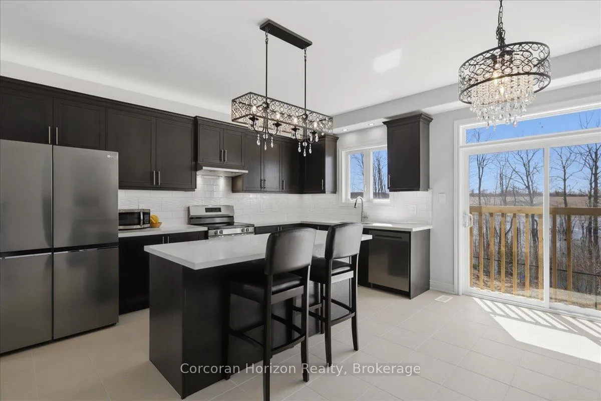 Photo 14 of 2985 Monarch Drive, Orillia — HOMEH