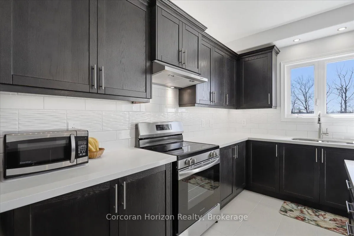 Photo 16 of 2985 Monarch Drive, Orillia — HOMEH
