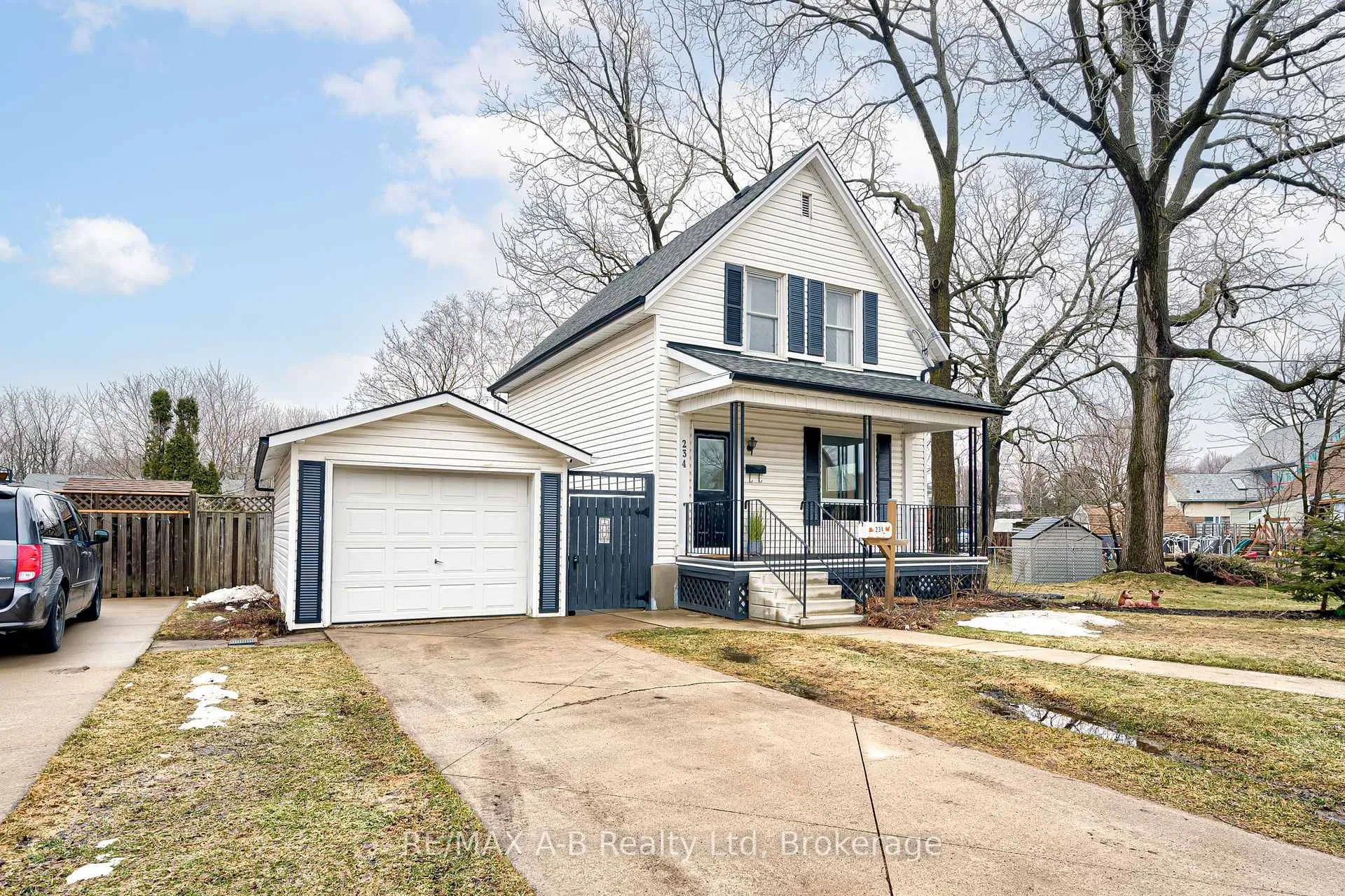 Photo 2 of 234 Nelson Street, Stratford — HOMEH