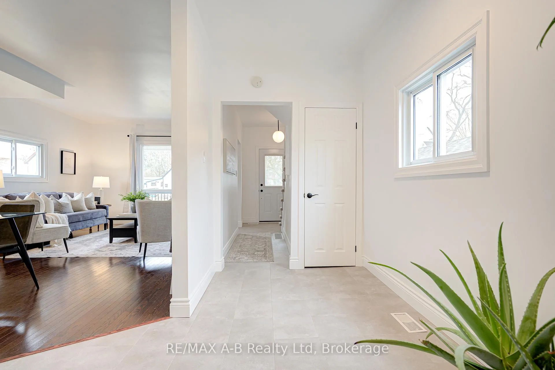 Photo 18 of 234 Nelson Street, Stratford — HOMEH
