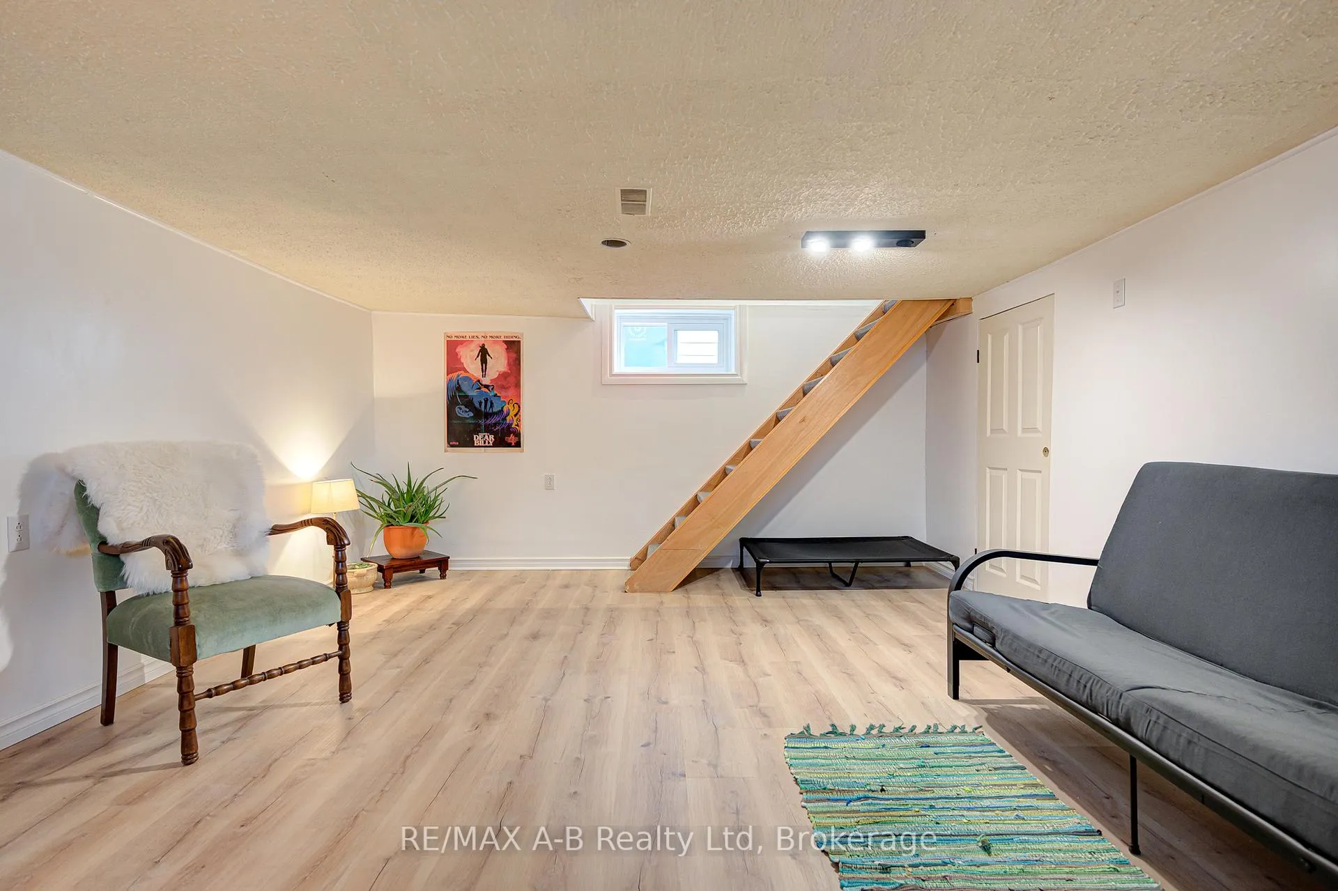 Photo 34 of 234 Nelson Street, Stratford — HOMEH