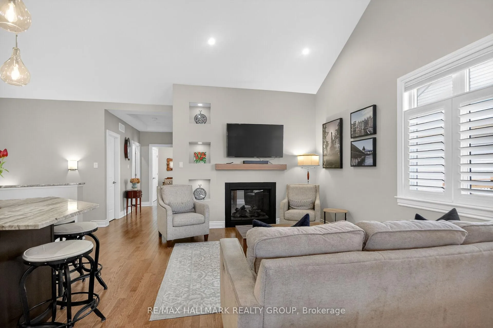 Photo 12 of 131 Rivington Street, Ottawa, Carp — HOMEH