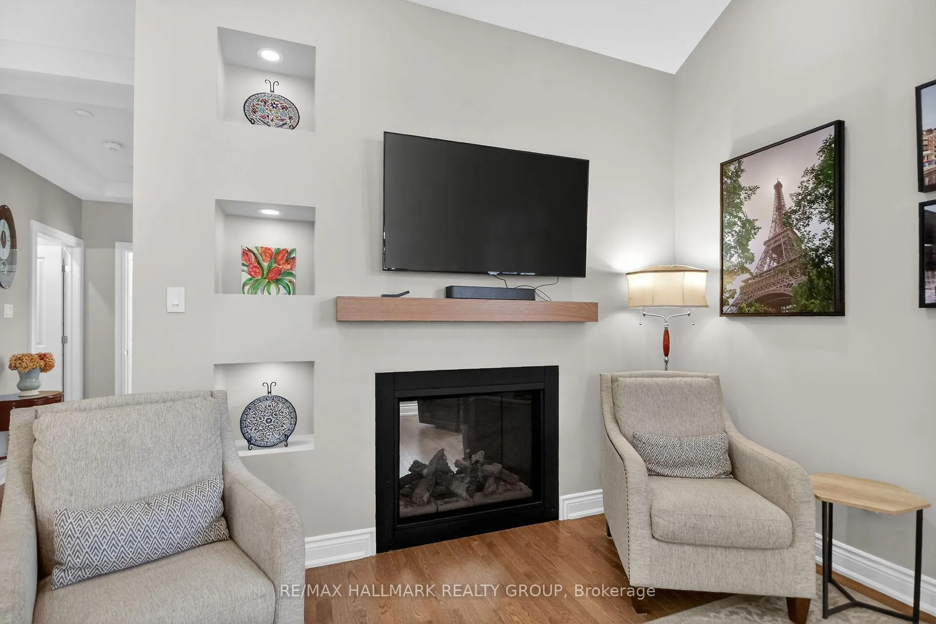 Photo 14 of 131 Rivington Street, Ottawa, Carp — HOMEH