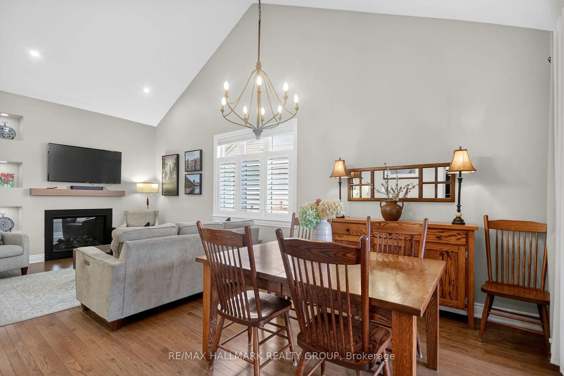 Photo 17 of 131 Rivington Street, Ottawa, Carp — HOMEH