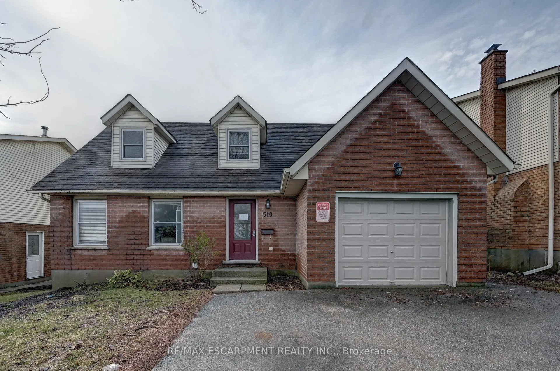Front of 510 Kortright Road W