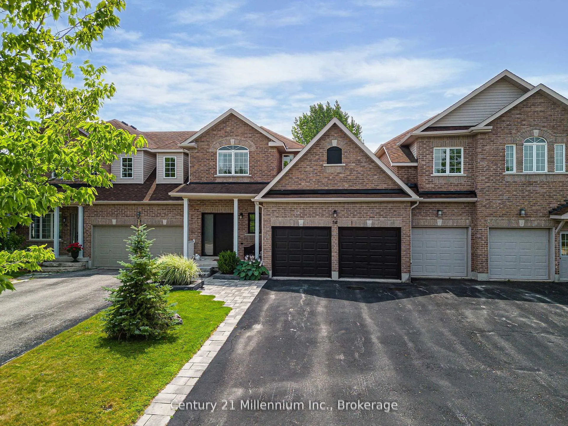 Photo 3 of 14 Thomas Drive, Collingwood — HOMEH