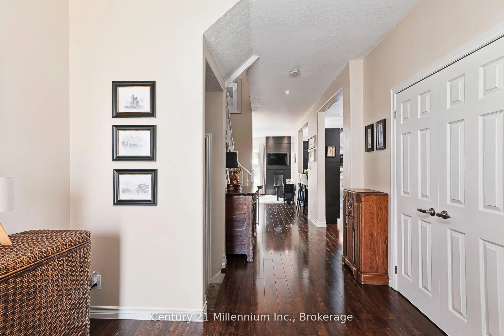Photo 9 of 14 Thomas Drive, Collingwood — HOMEH