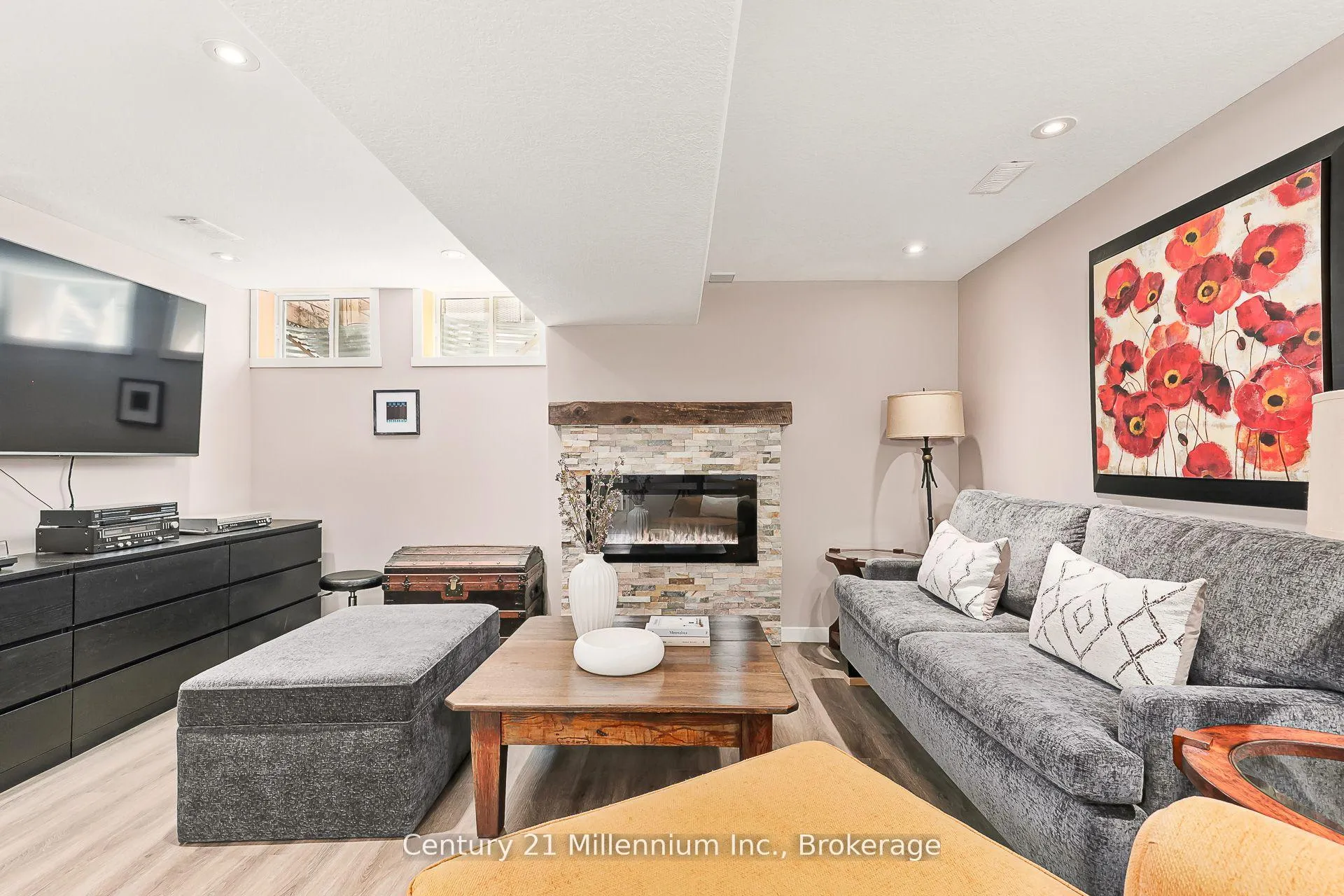 Photo 43 of 14 Thomas Drive, Collingwood — HOMEH