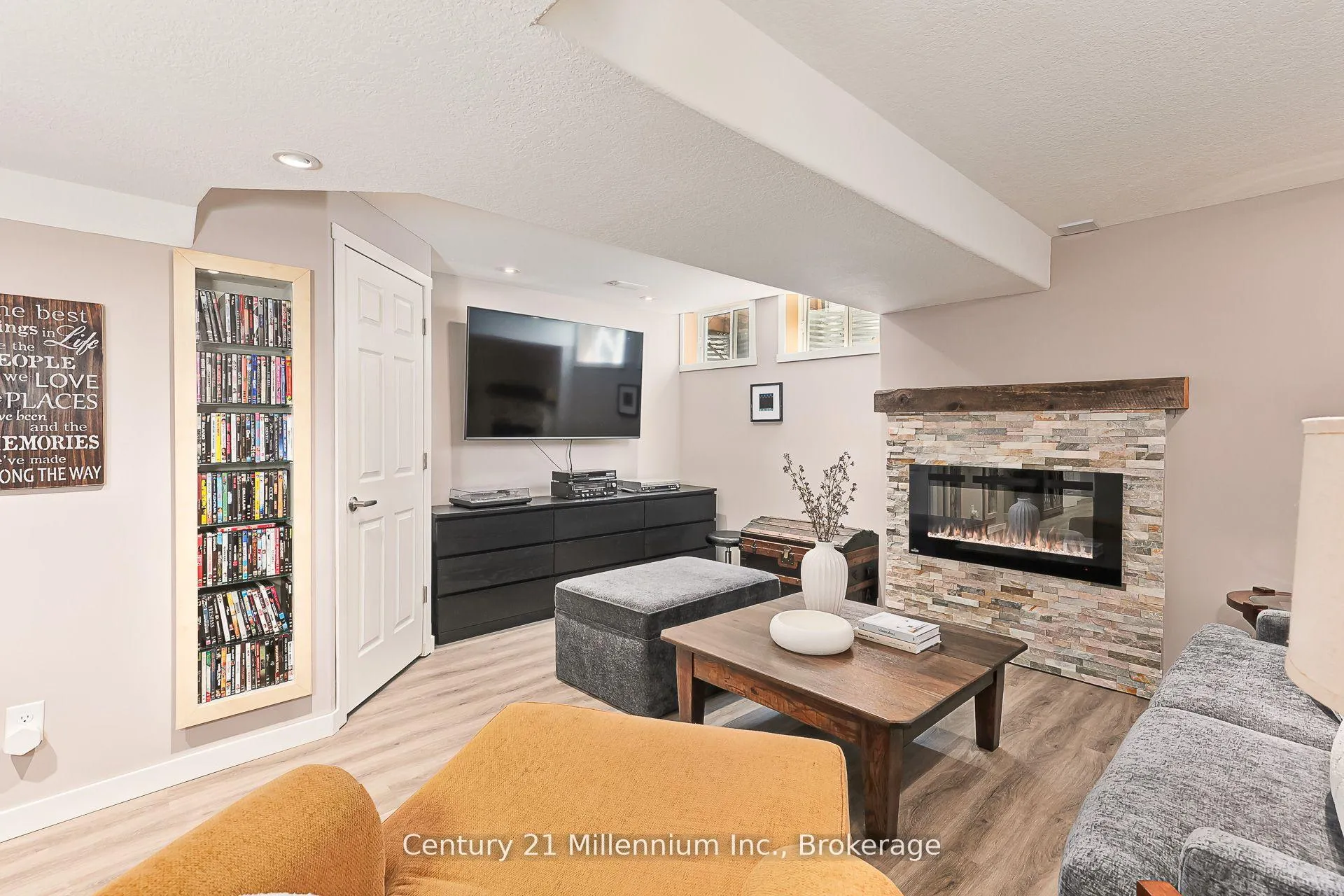 Photo 45 of 14 Thomas Drive, Collingwood — HOMEH