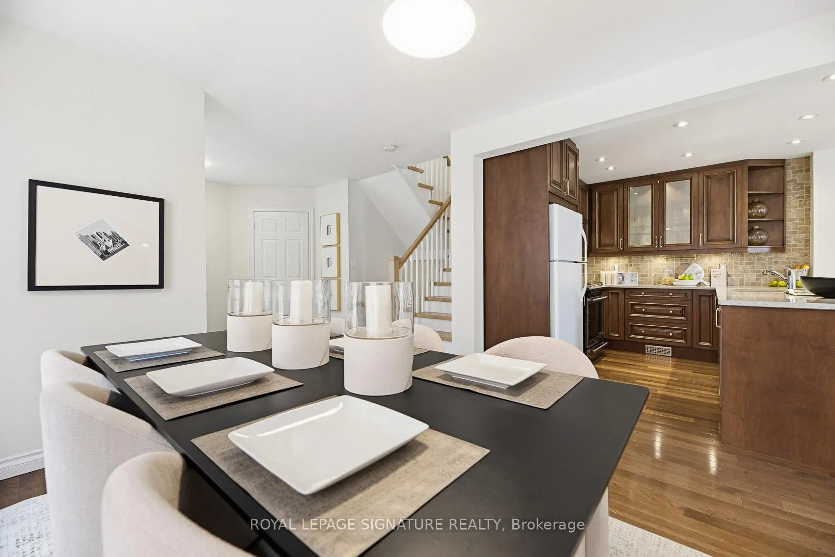 Photo 10 of 465 Pondview Place, Oakville, Wedgewood Creek — HOMEH