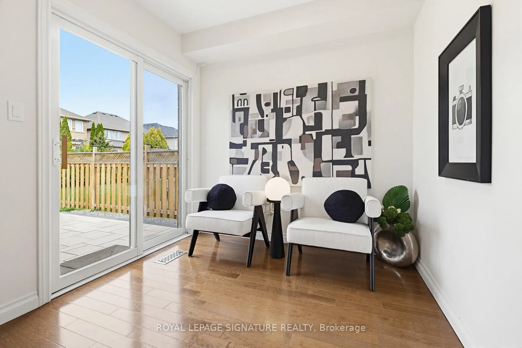 Photo 15 of 465 Pondview Place, Oakville, Wedgewood Creek — HOMEH