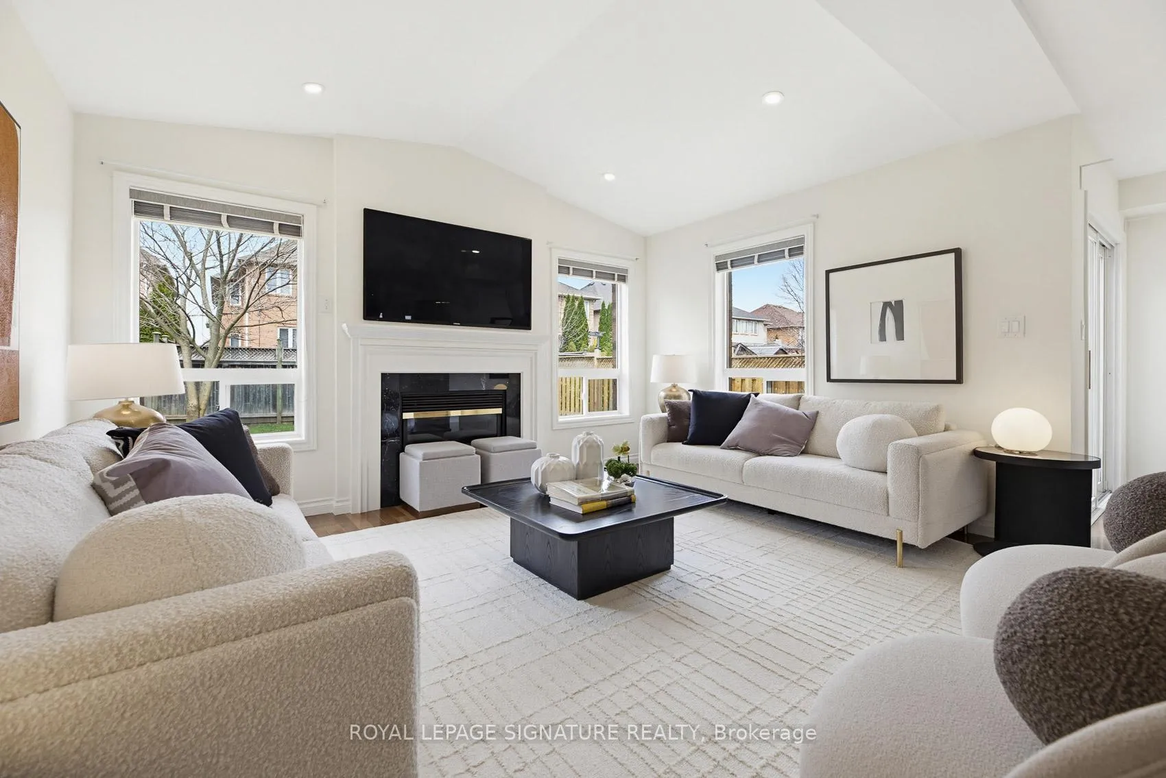 Photo 18 of 465 Pondview Place, Oakville, Wedgewood Creek — HOMEH