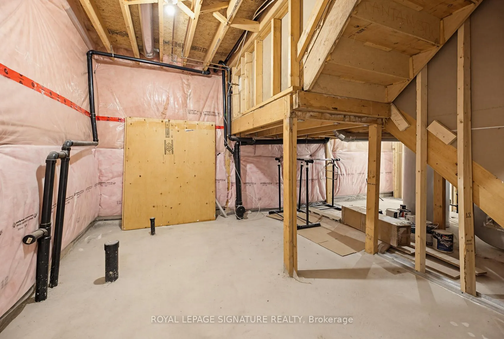 Photo 40 of 465 Pondview Place, Oakville, Wedgewood Creek — HOMEH