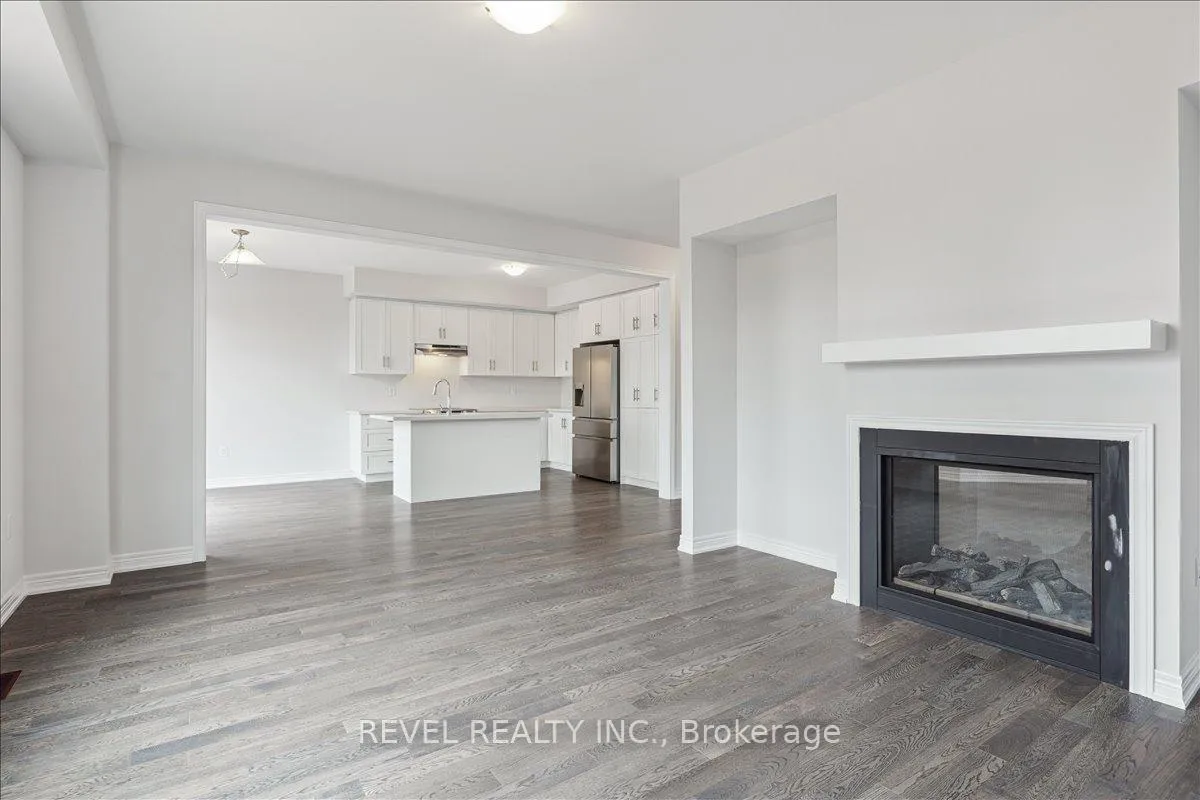 Photo 10 of 120 Starfire Crescent, Hamilton, Fruitland — HOMEH