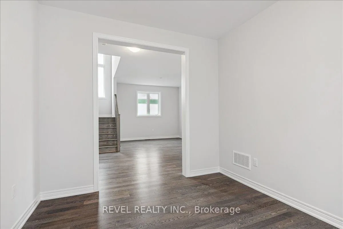 Photo 14 of 120 Starfire Crescent, Hamilton, Fruitland — HOMEH