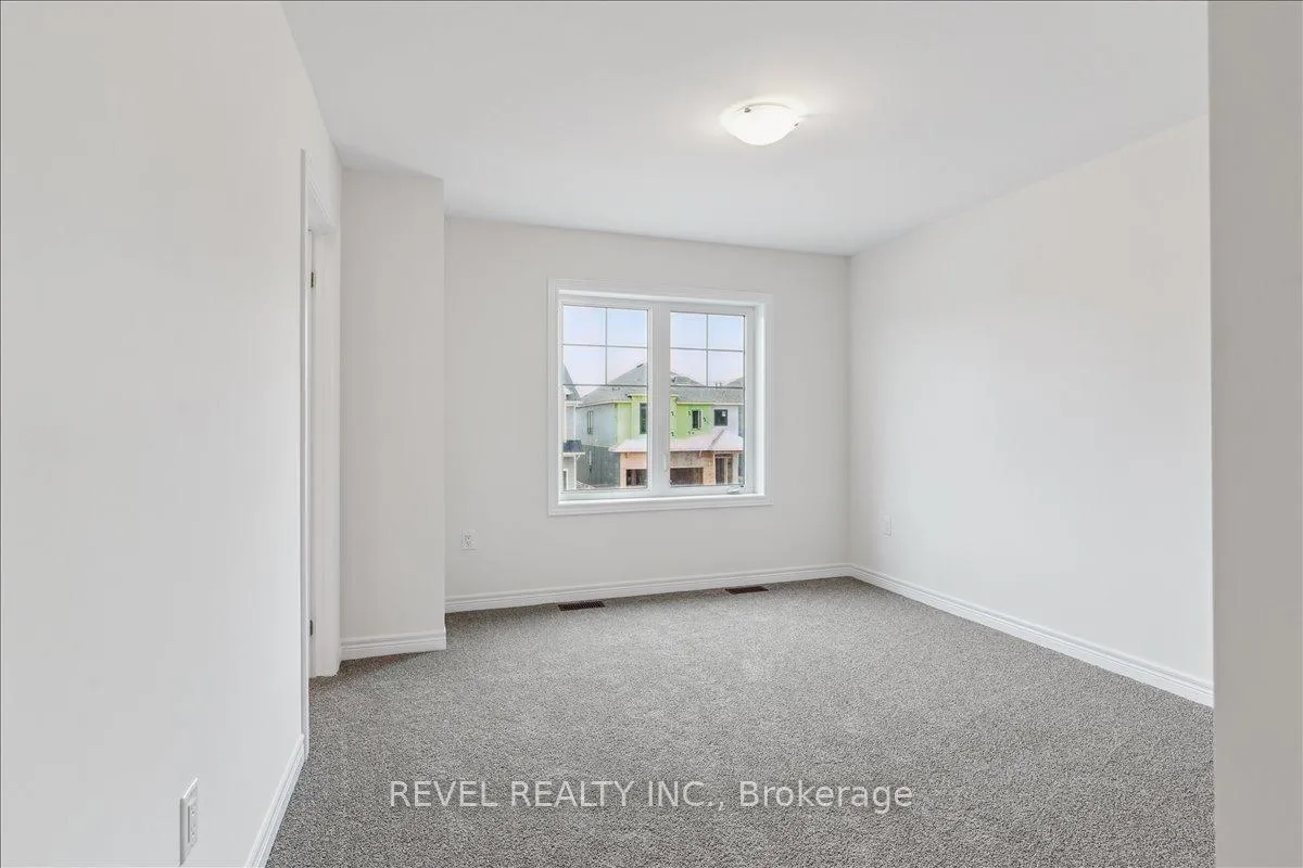 Photo 15 of 120 Starfire Crescent, Hamilton, Fruitland — HOMEH