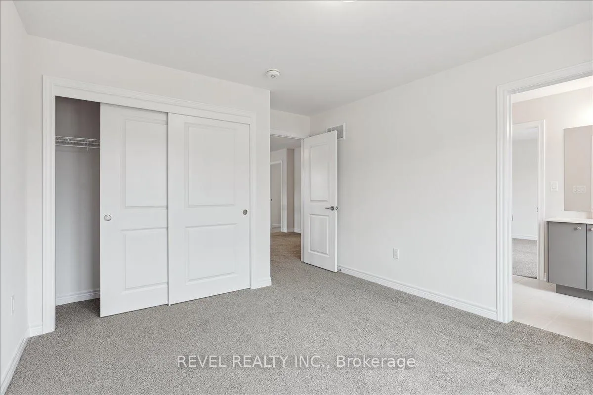 Photo 16 of 120 Starfire Crescent, Hamilton, Fruitland — HOMEH