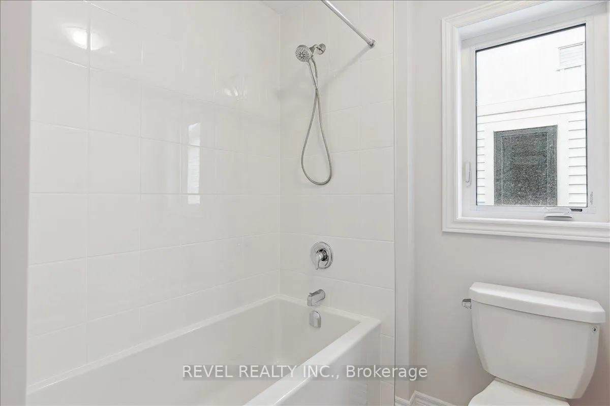 Photo 23 of 120 Starfire Crescent, Hamilton, Fruitland — HOMEH