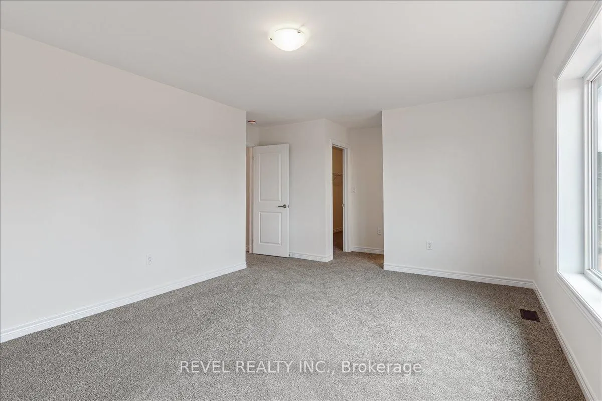 Photo 30 of 120 Starfire Crescent, Hamilton, Fruitland — HOMEH