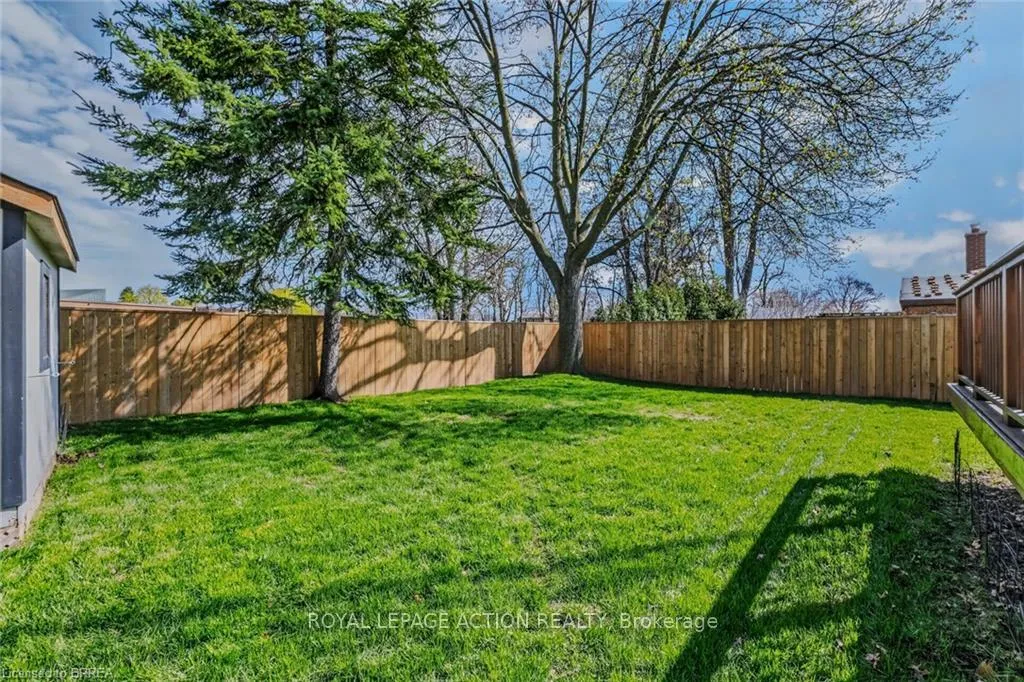 Photo 9 of 27 Allanton Boulevard, Brantford — HOMEH