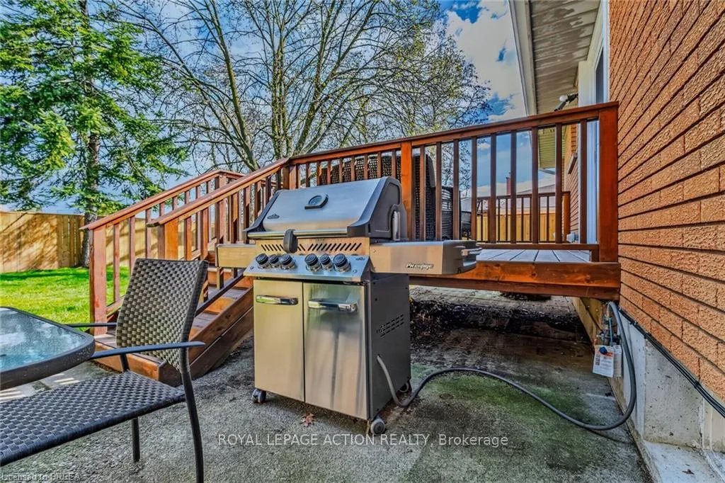 Photo 14 of 27 Allanton Boulevard, Brantford — HOMEH