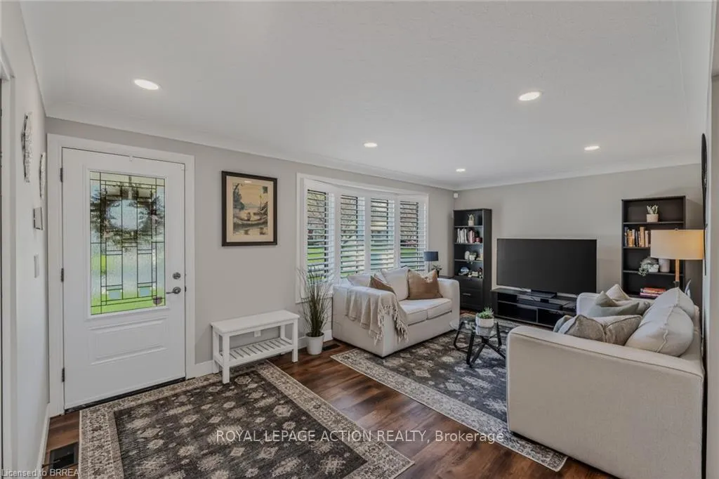 Photo 16 of 27 Allanton Boulevard, Brantford — HOMEH