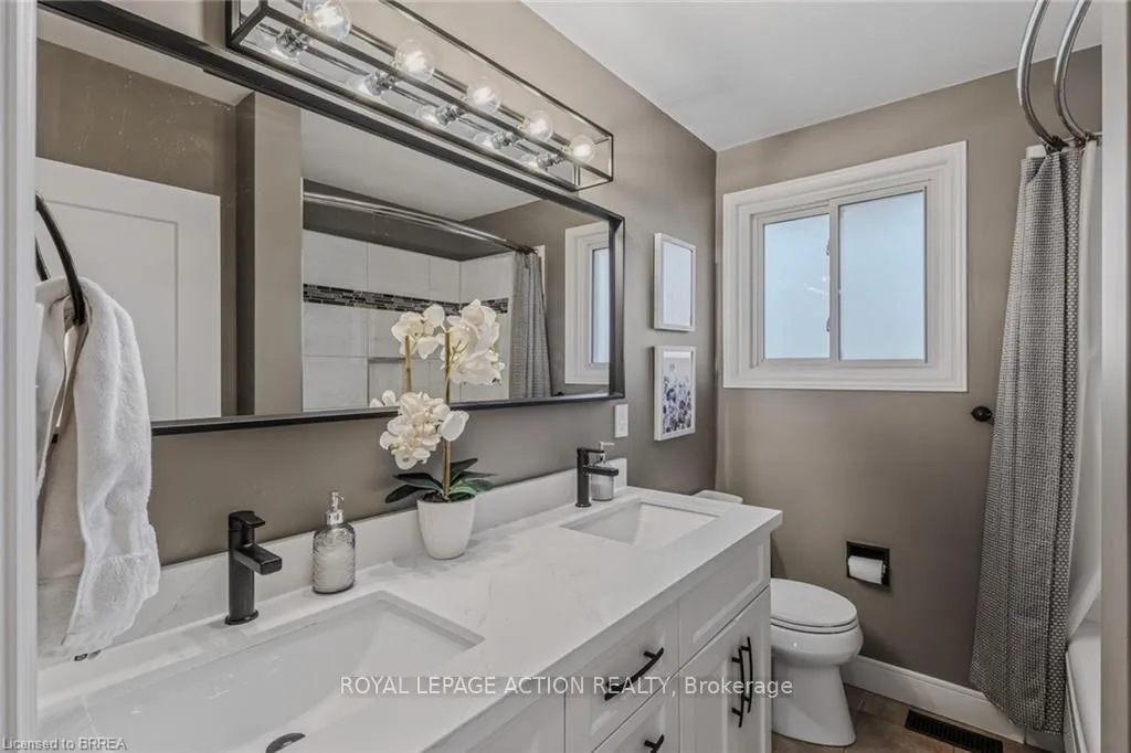 Photo 30 of 27 Allanton Boulevard, Brantford — HOMEH