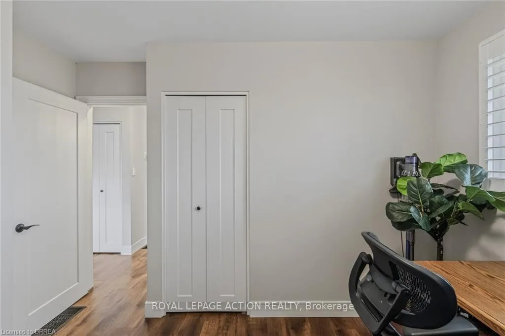 Photo 33 of 27 Allanton Boulevard, Brantford — HOMEH
