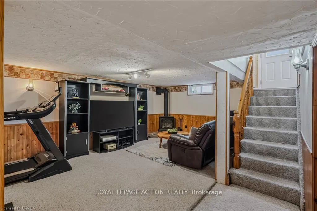 Photo 42 of 27 Allanton Boulevard, Brantford — HOMEH