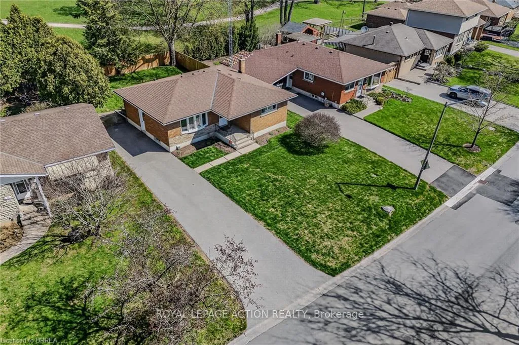 Photo 48 of 27 Allanton Boulevard, Brantford — HOMEH