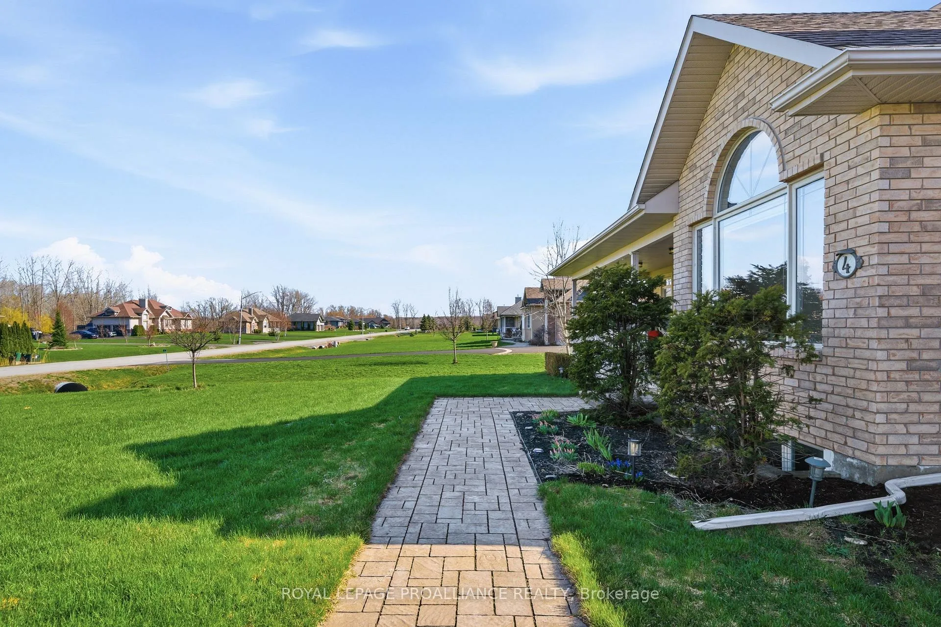 Photo 6 of 4 Bayswater Road, Quinte West, Sidney Ward — HOMEH