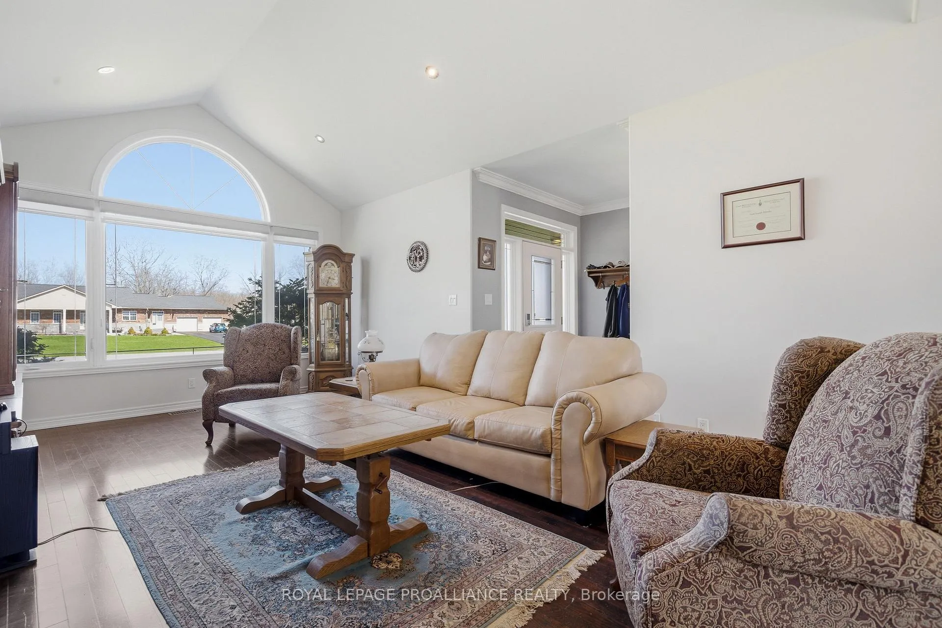 Photo 10 of 4 Bayswater Road, Quinte West, Sidney Ward — HOMEH