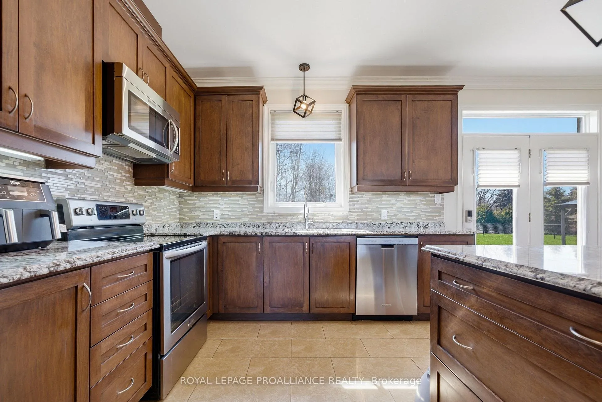 Photo 19 of 4 Bayswater Road, Quinte West, Sidney Ward — HOMEH