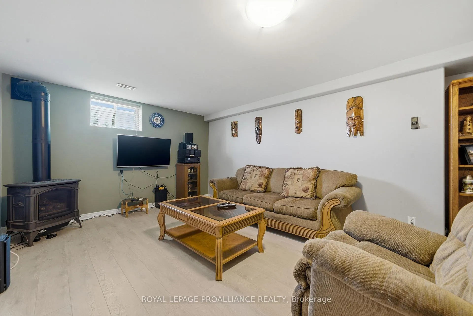 Photo 30 of 4 Bayswater Road, Quinte West, Sidney Ward — HOMEH
