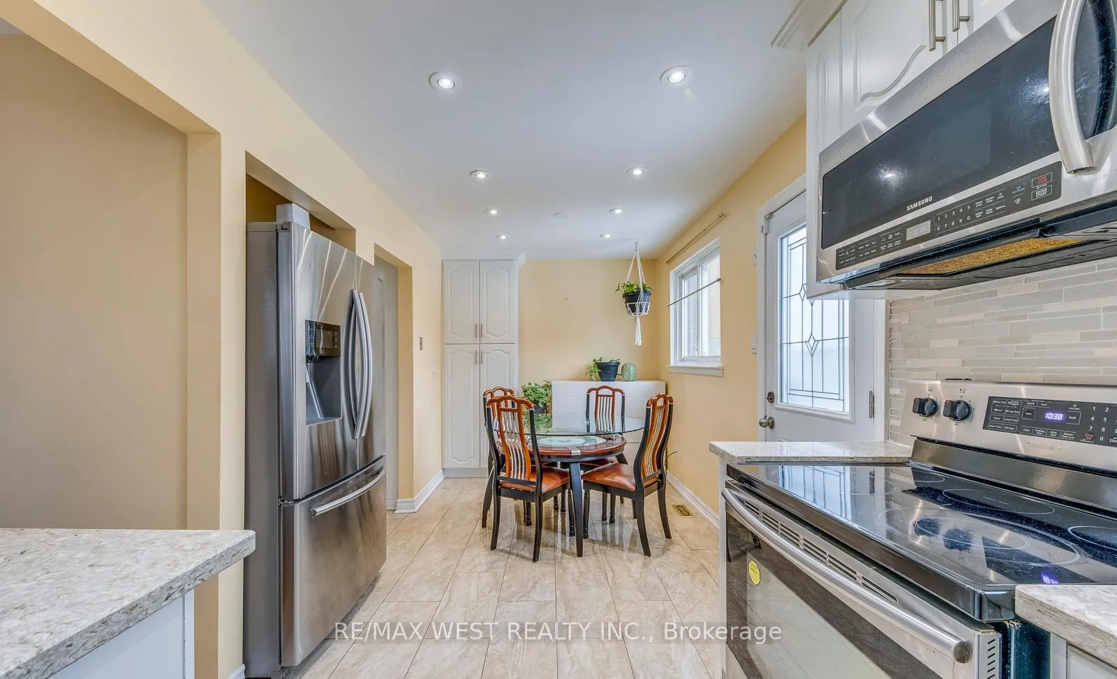 Photo 17 of 43 Flamingo Crescent, Brampton, Southgate — HOMEH