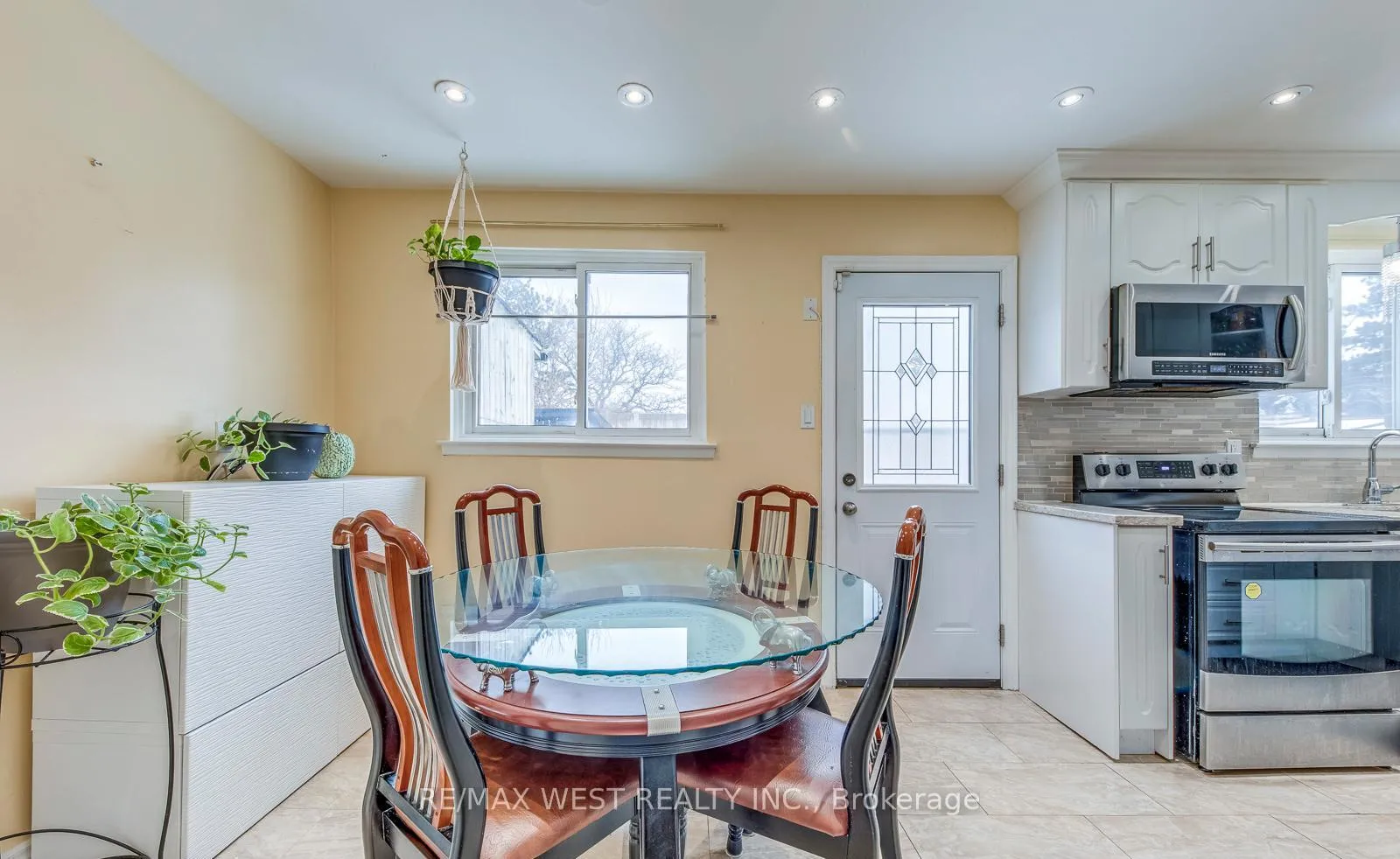 Photo 18 of 43 Flamingo Crescent, Brampton, Southgate — HOMEH