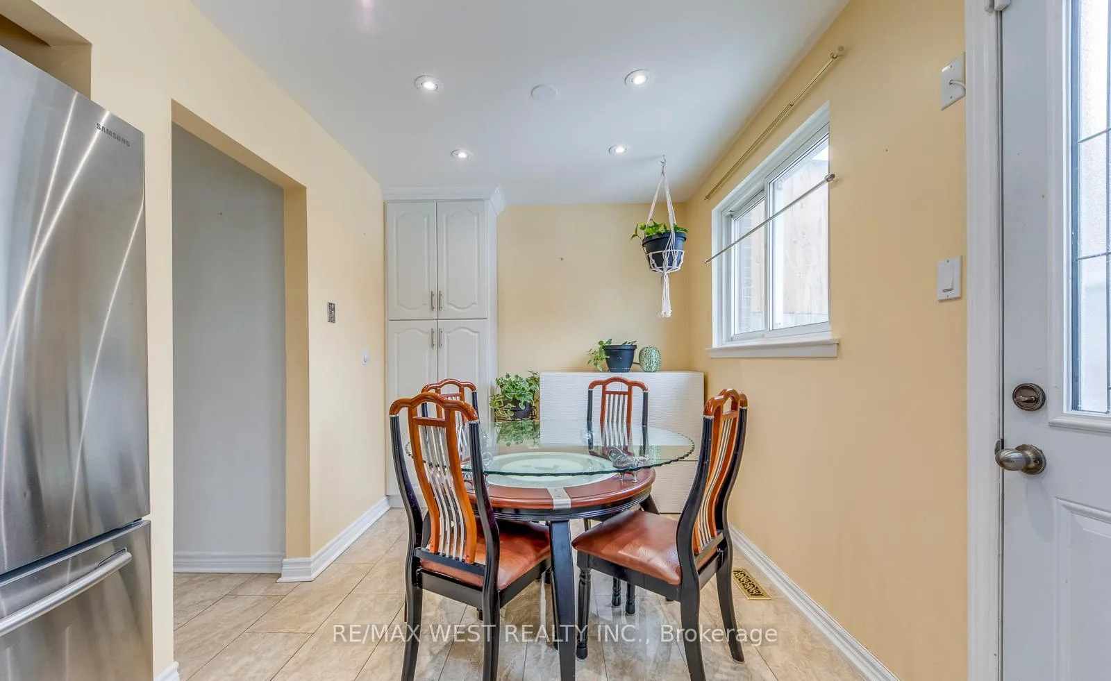 Photo 20 of 43 Flamingo Crescent, Brampton, Southgate — HOMEH