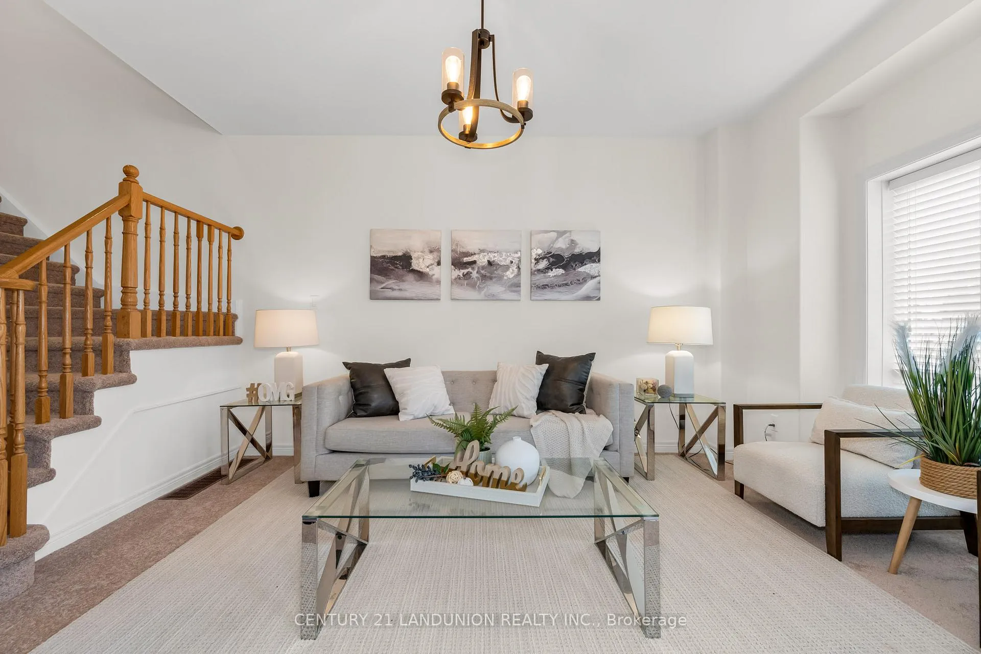Photo 6 of 19 Chloe Street, St. Catharines, E. Chester — HOMEH