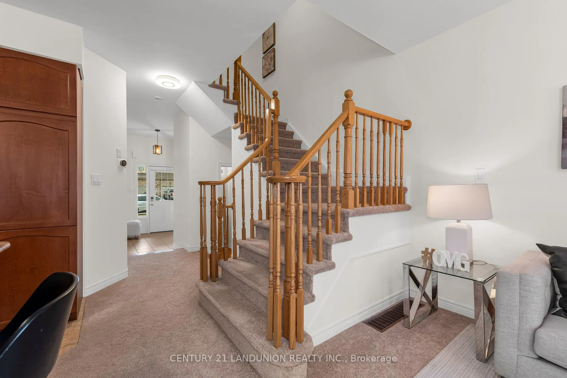Photo 13 of 19 Chloe Street, St. Catharines, E. Chester — HOMEH