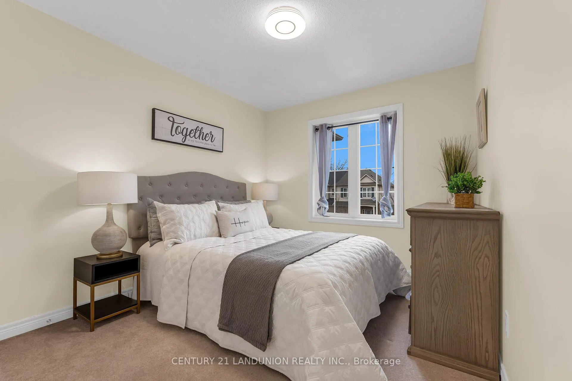 Photo 21 of 19 Chloe Street, St. Catharines, E. Chester — HOMEH