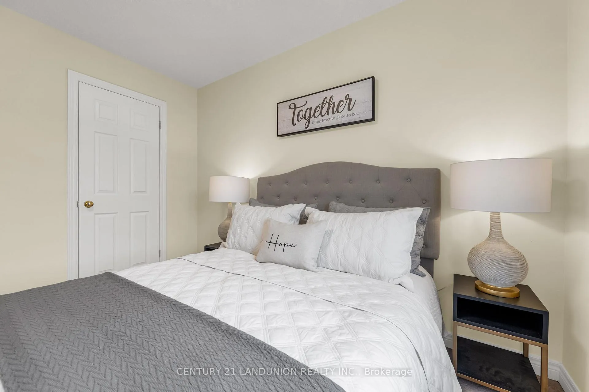 Photo 22 of 19 Chloe Street, St. Catharines, E. Chester — HOMEH