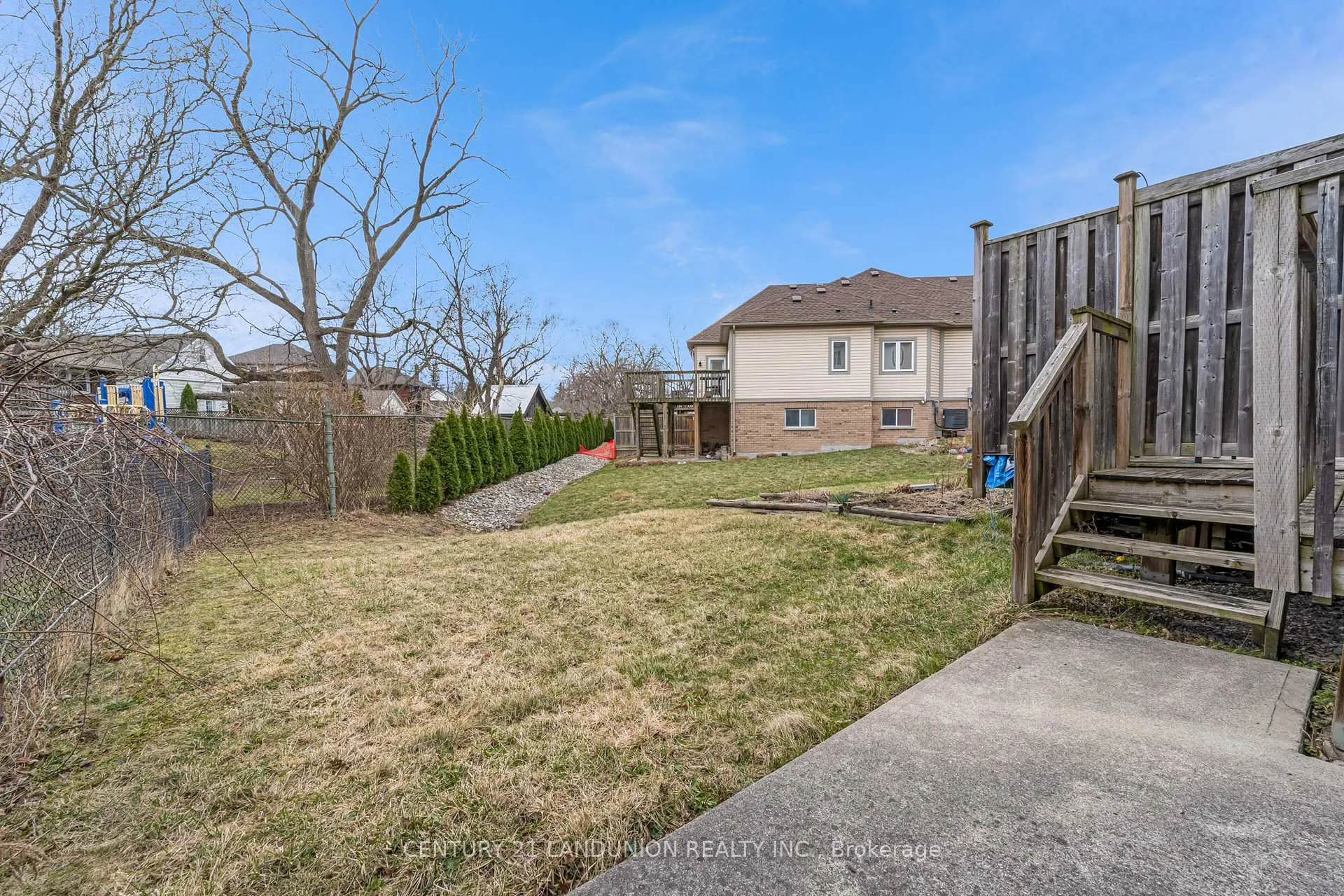 Photo 30 of 19 Chloe Street, St. Catharines, E. Chester — HOMEH