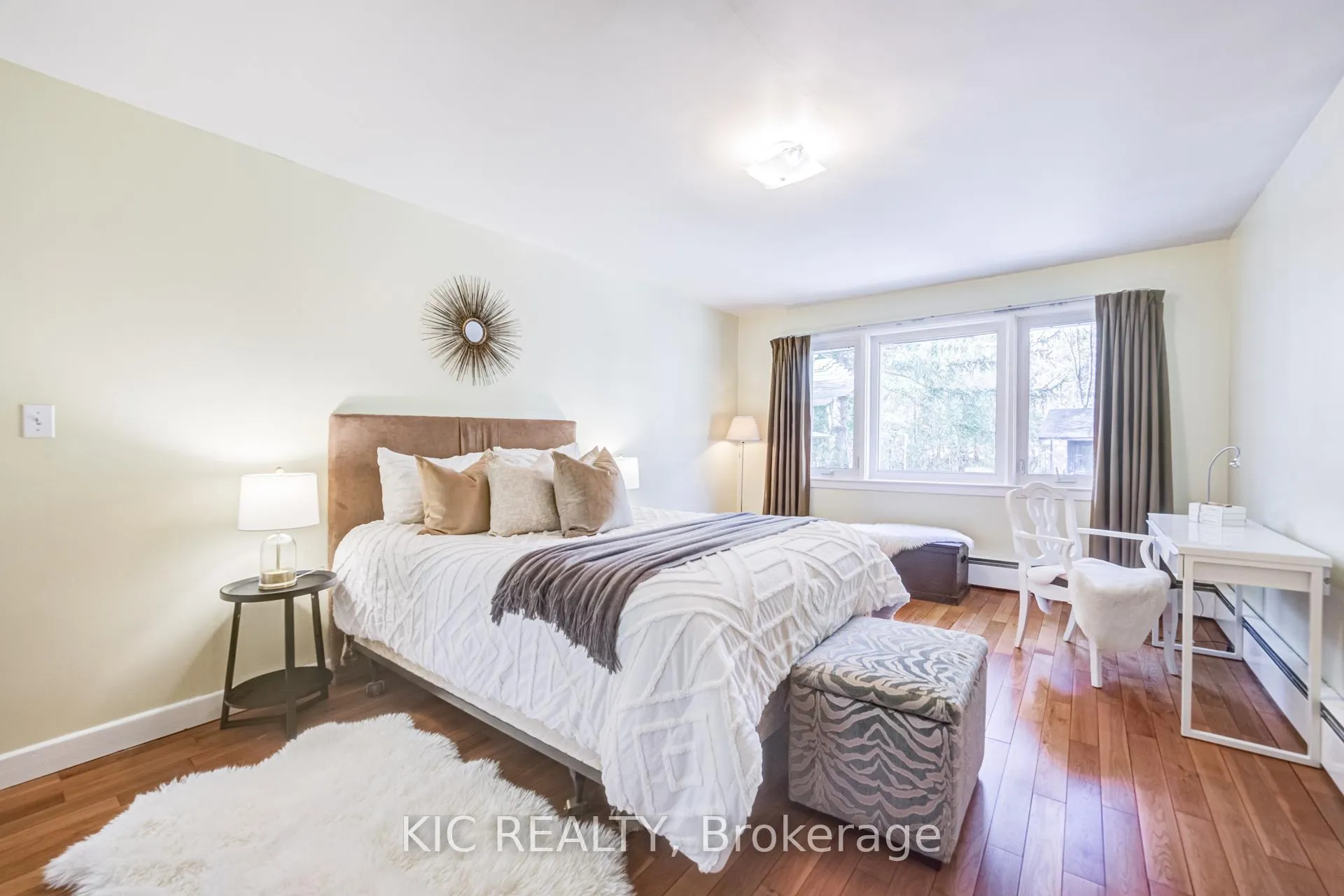 Photo 17 of 58 Coe Hill Drive, Toronto, High Park-Swansea — HOMEH