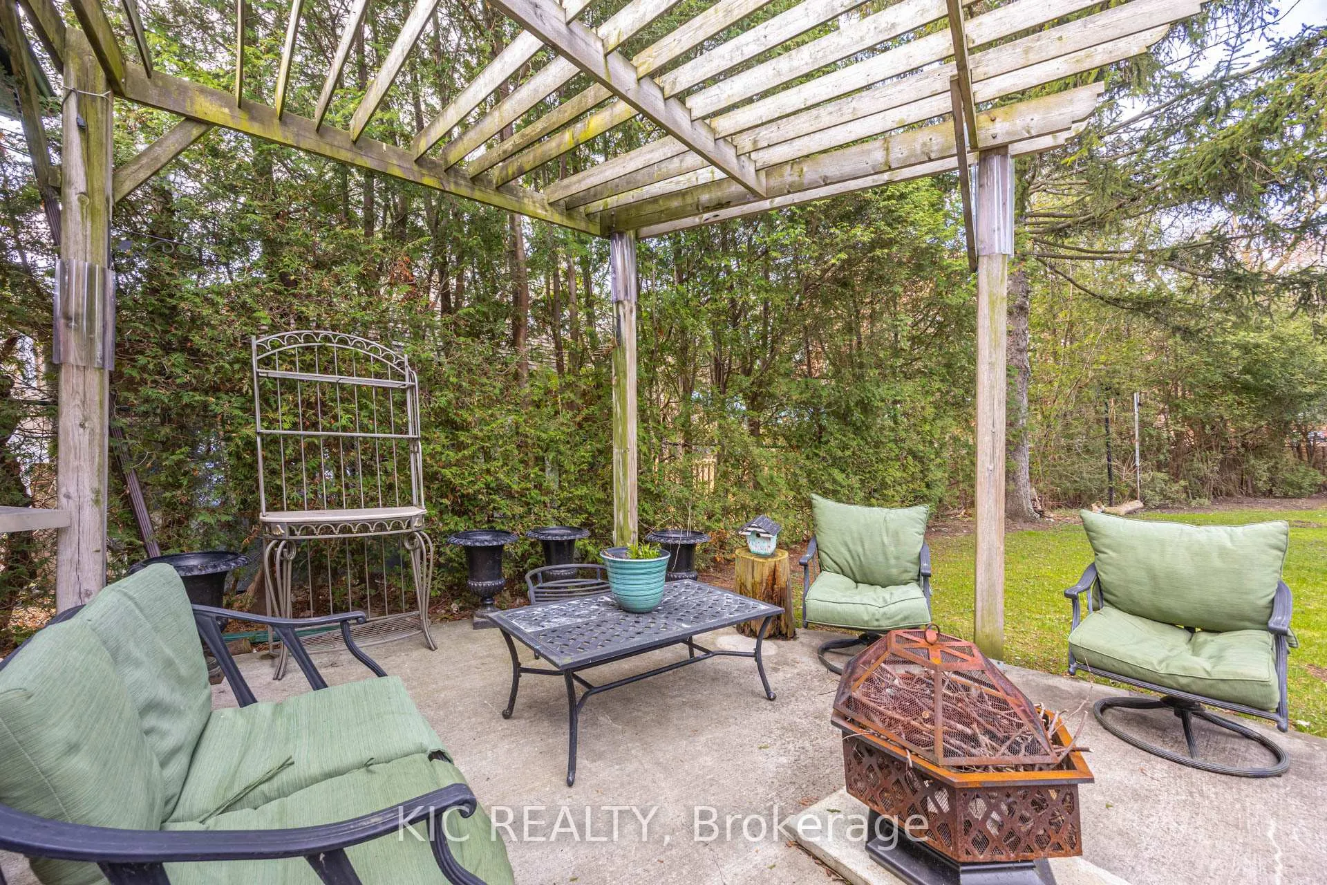 Photo 38 of 58 Coe Hill Drive, Toronto, High Park-Swansea — HOMEH