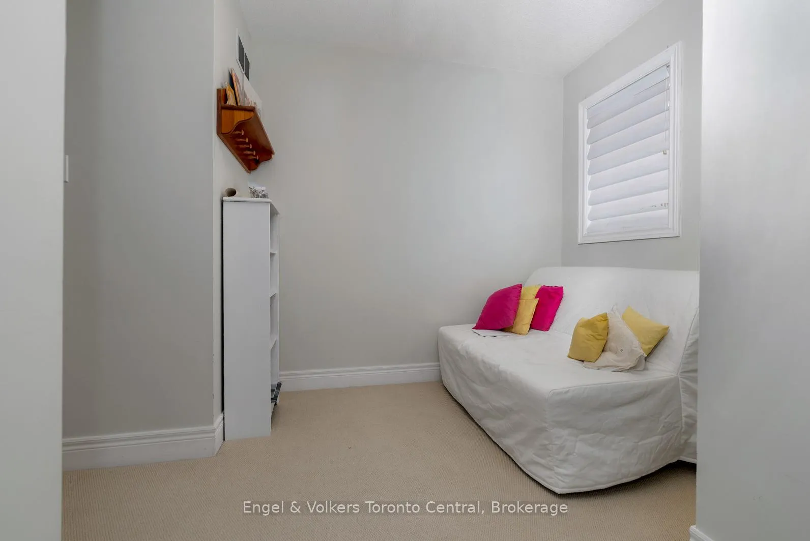 Photo 32 of 33 Callary Crescent, Collingwood — HOMEH